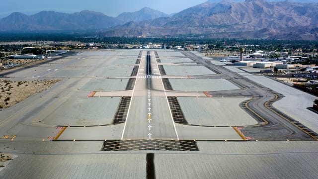 Palm Springs International Airport photo Don Ramey Logan