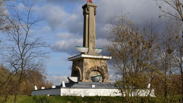Red Army monument in Mikolin (Nikoline) 01