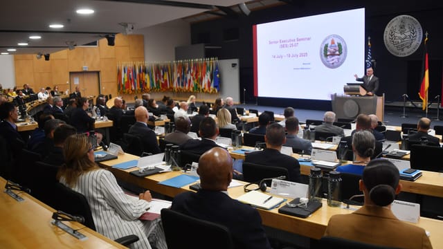 Marshall Center Senior Executive Seminar Focuses on Defense Strategy (9182200)