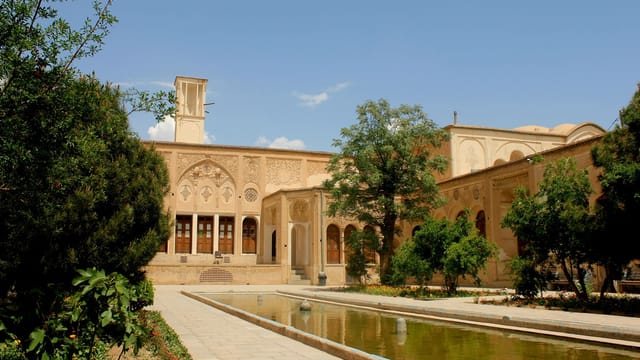 Explore the stunning architecture of Borujerdi House in Kashan, a historic Iranian landmark.