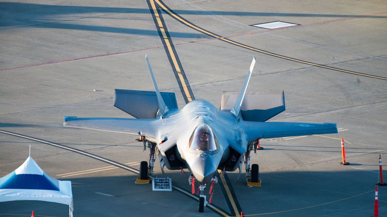 F-35 fighter jet showcased at airshow in Fairfield, California.