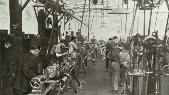 Machinery in Duncan and Fraser automotive factory, Franklin Street, Adelaide (north side), ca 1915 (SLSA B 38798)
