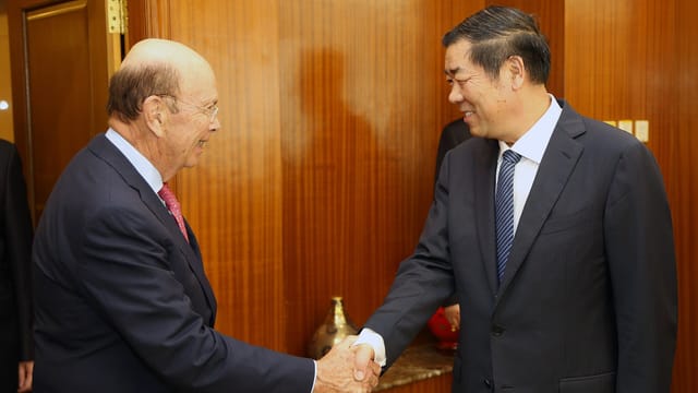 Secretary Ross Meets with National Development and Reform Commission Chairman He Lifeng (36637449753)
