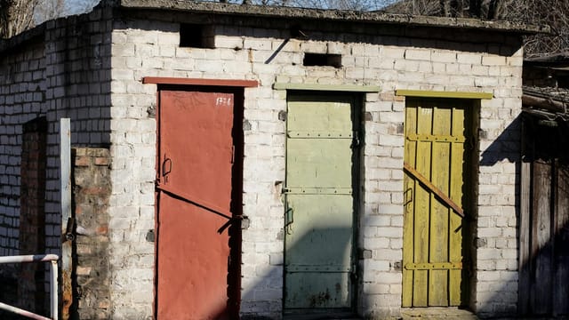 Image for Zelensky's Invitation to Trump: A Symbolic Gesture Amidst Ongoing Conflict