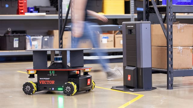 Vector3DHD autonomous mobile robot and EnZone wireless charging