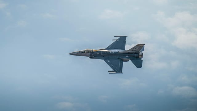 Free stock photo of air force jet, combat aviation, F-16 Fighting Falcon