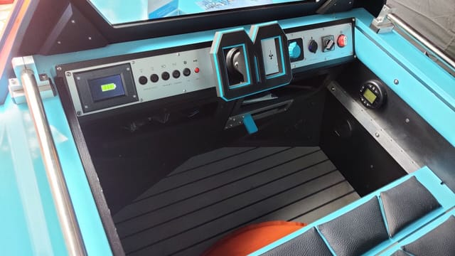 BeTRITON amphibious vehicle (Fully Charged 2022) boat interior