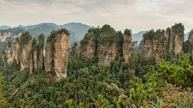 1 zhangjiajie huangshizhai wulingyuan panorama 2012