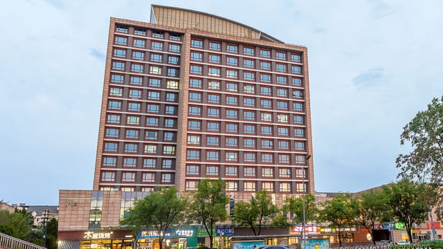 Longguan Real Estate Building, Block A (20250916182553)