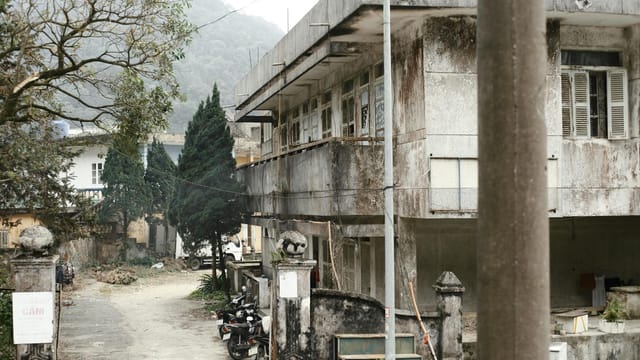 A vintage structure in Vĩnh Phúc, Vietnam, capturing a nostalgic atmosphere outdoors.
